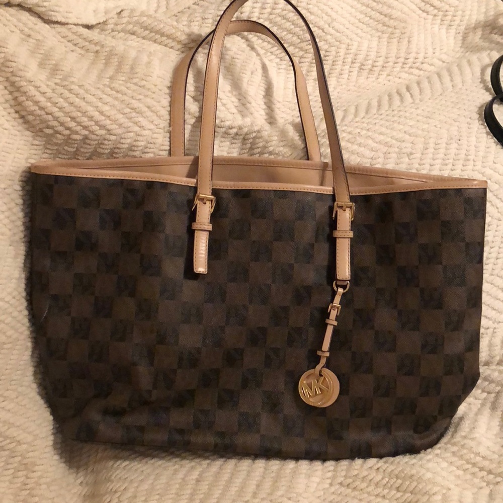 MK tote